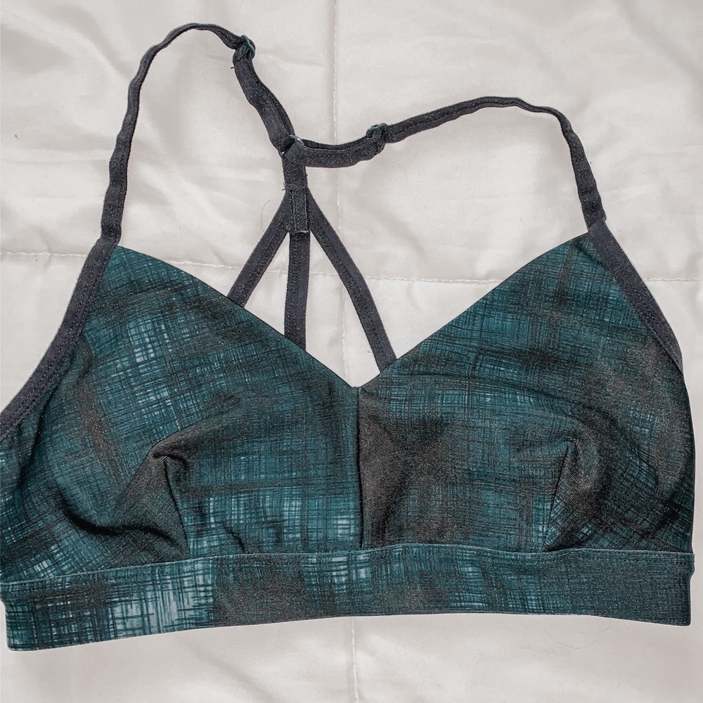 -Sports Bra